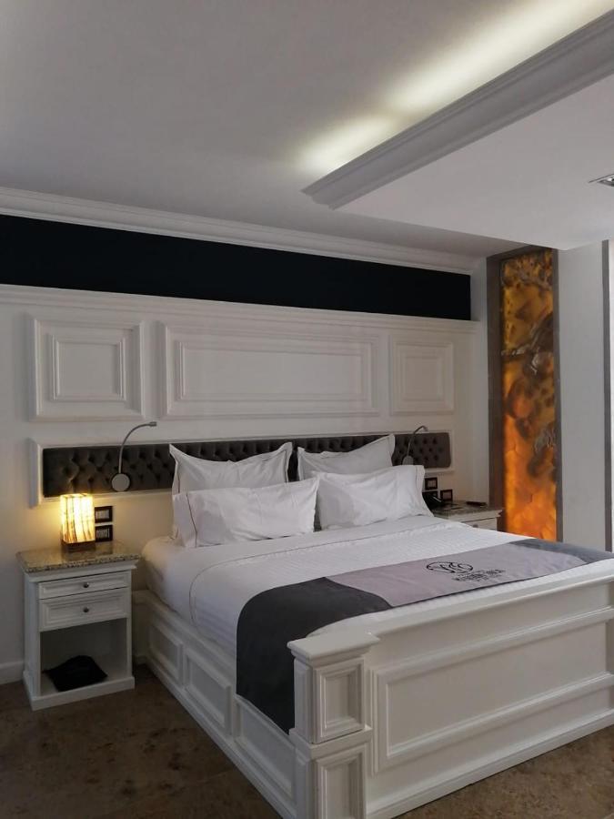 Hotel & Spa Mansion Solis By Hotsson Morelia Bagian luar foto
